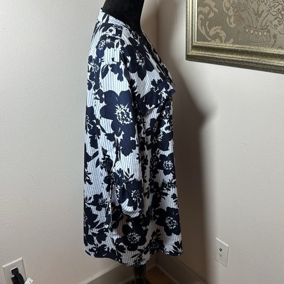 Calvin Klein striped floral print buttoned down long sleeves lightweight too 3X - Picture 5 of 7